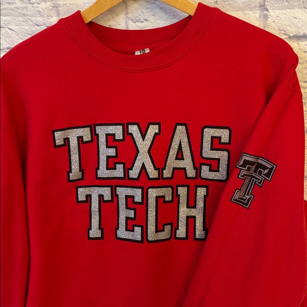 Texas Tech University Red Crewneck Sweatshirt Glitter Letter Graphic Size Large - Picture 7 of 11